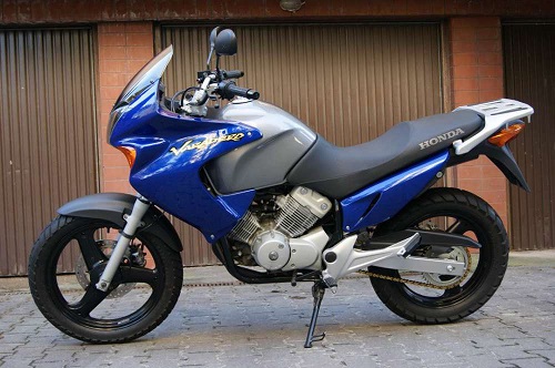 honda-varadero-xl-125-z-2003-roku.jpg